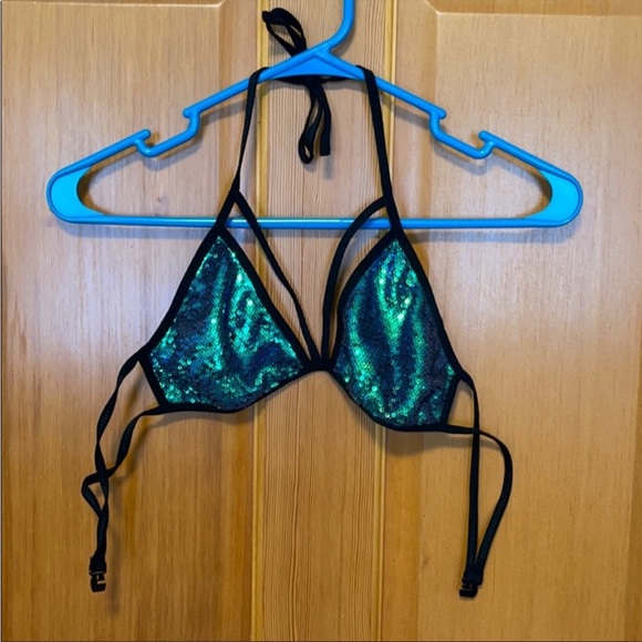 *HOST PICK* Custom Rave / festival fit outfit sequin hot pants strappy bra top - Picture 6 of 11